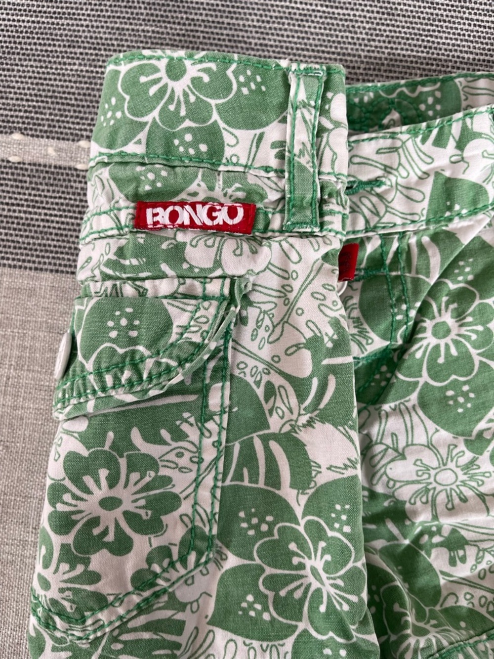 Bongo Retro Vtg Y2K 90'sFloral Shorts Green White Womens Paisley Shorty Shorts 5 - Picture 3 of 14